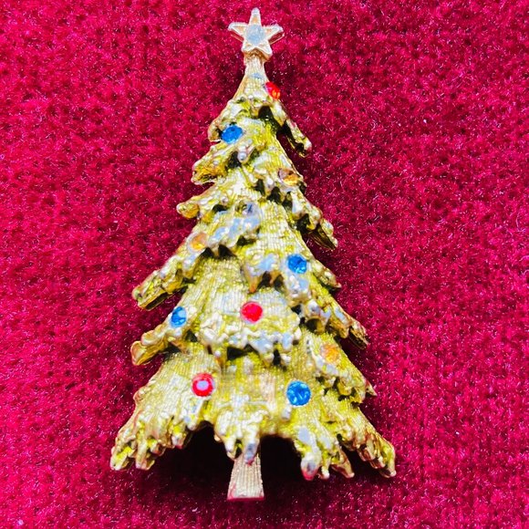 ART Jewelry - Christmas Tree Pin Signed ART Rhinestone Ornaments
